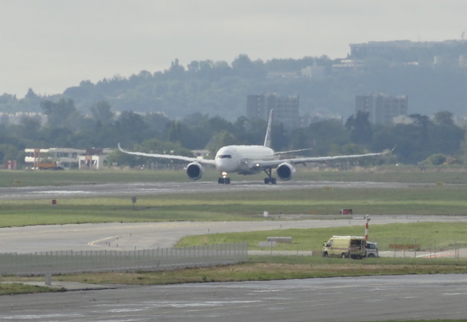 A350 PRE TAKE OFF 8